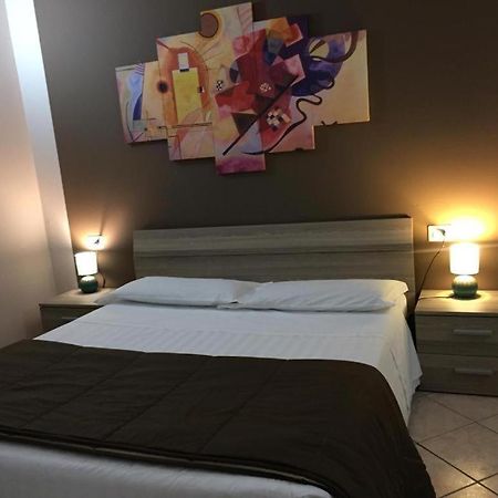 パルマDed 2 Only Sleep Bagno Privatoアパートメント エクステリア 写真